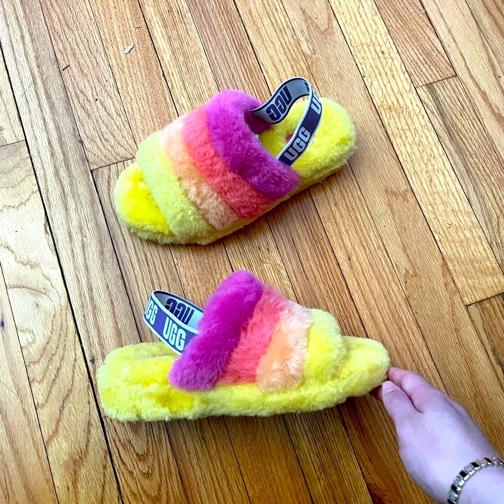 NWOT Ugg Rainbow Fluff Yeah Sheepskin Slingback vibrant flashy Fuzzy 8 slipon